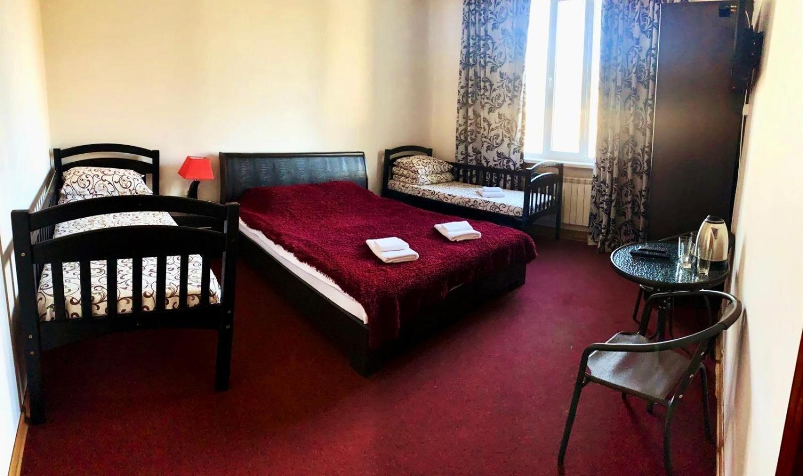 Mini-Hotel Sakvoyage チェルニウツィー エクステリア 写真