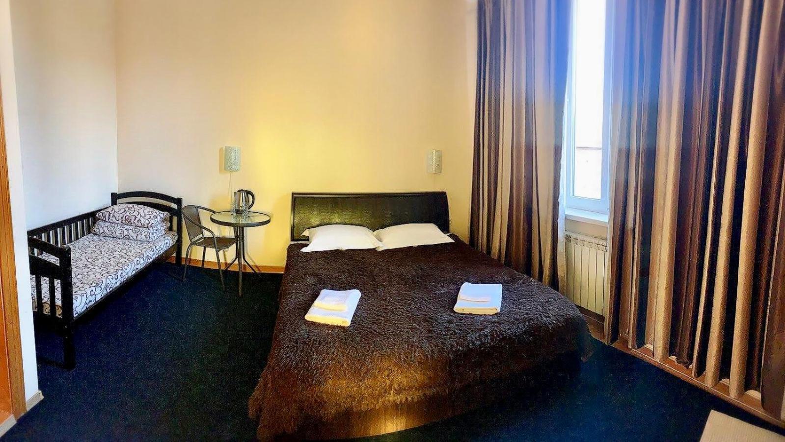 Mini-Hotel Sakvoyage チェルニウツィー エクステリア 写真
